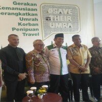 Para inisiator dengan latar belakang pengusaha travel umrah siap membantu memberangkatkan jemaah korban First Travel. (johara)