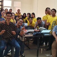 Manajemen dan karyawan PT Karunia Berlian Makmur Area Surabaya usai mengikuti sosialisasi program Jamsostek,(ist)