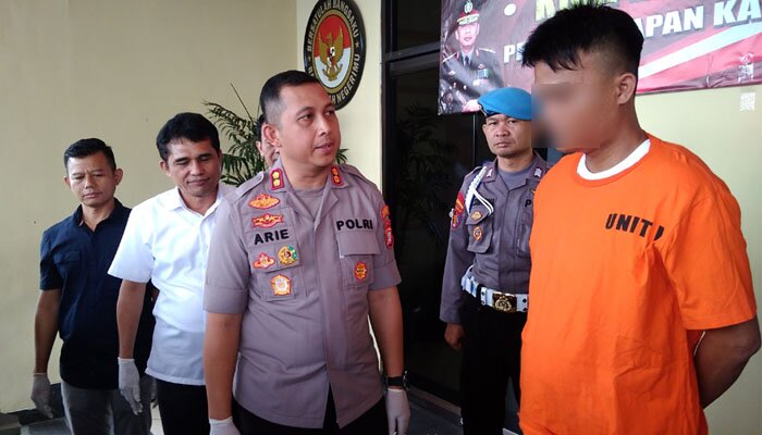 tukang parkir yang jadi pengedar narkoba. (Ifand)